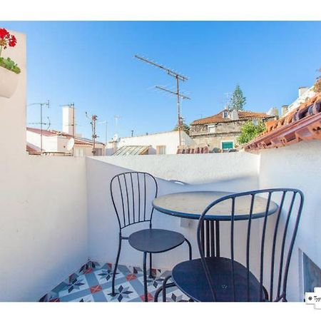 Typical Apartment Lisbon Exterior photo